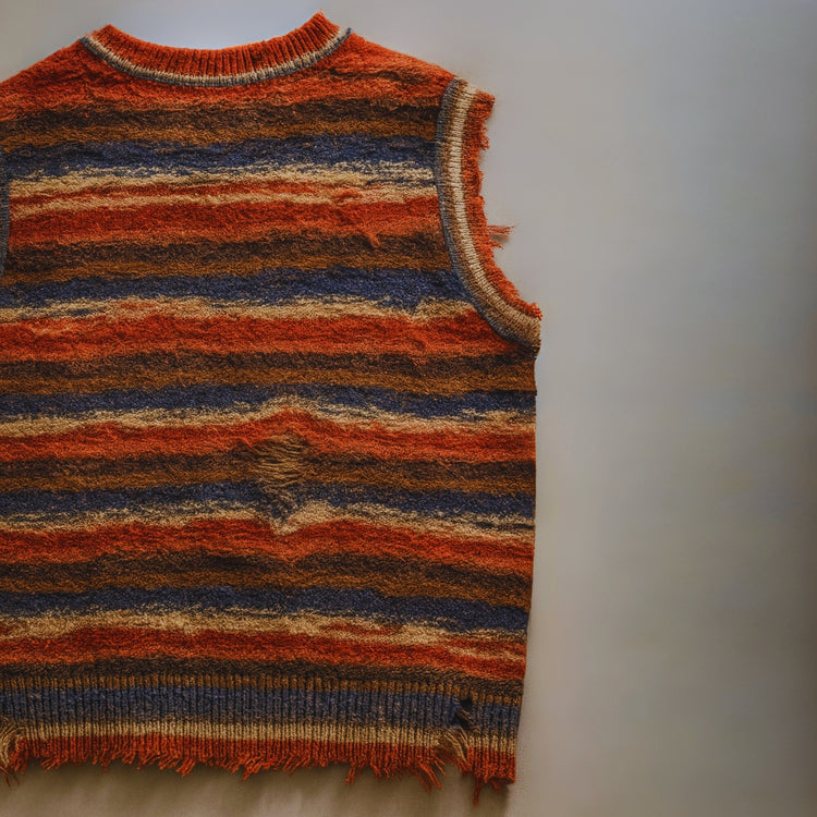 URA-KI 2 distressed knit sweater vest