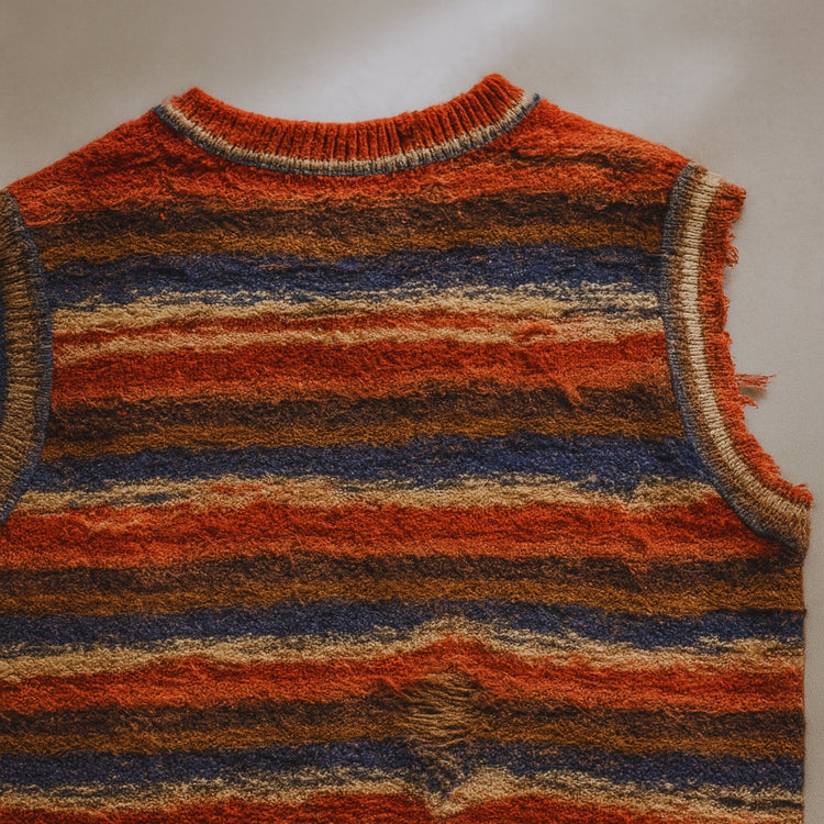 URA-KI 2 distressed knit sweater vest