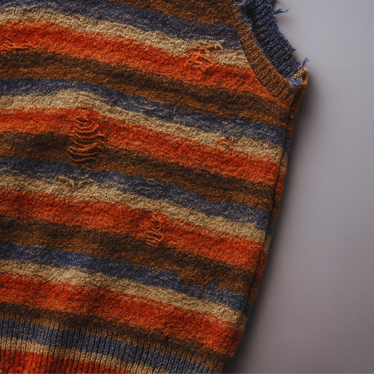 URA-KI 2 distressed knit sweater vest